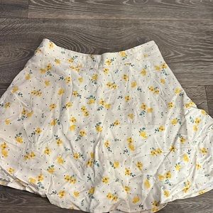 Vici medium yellow floral skort skirt